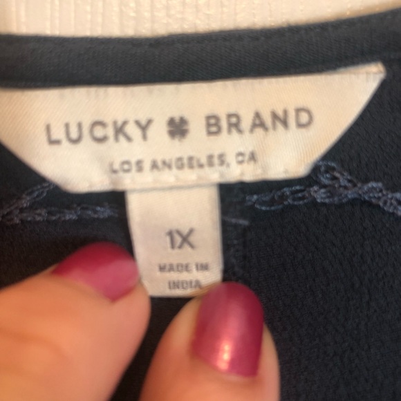 Lucky Brand Faux Wrap Top with Dolman Trumpet Sleeves Embroidered Detail Size XL - Picture 4 of 8